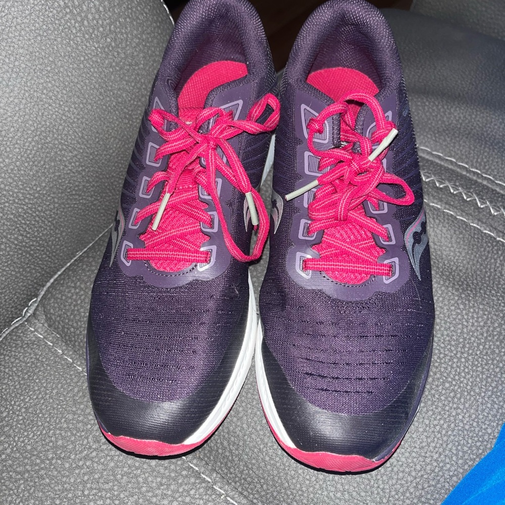 Saucony guide 13 big kids